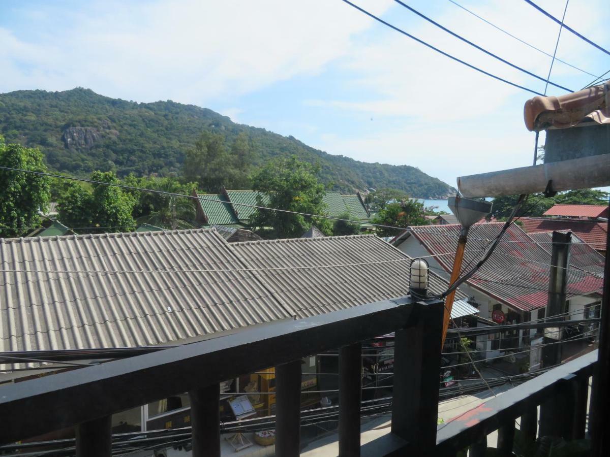 Same Same Guesthouse, Bar & Restaurant (Adults Only) Haad Rin Exterior photo