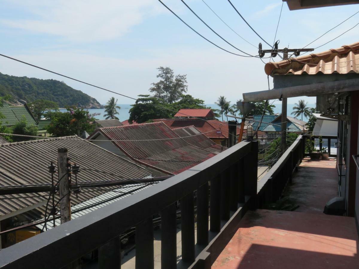 Same Same Guesthouse, Bar & Restaurant (Adults Only) Haad Rin Exterior photo